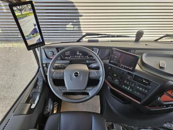 FH 780 AERO / 6x2/4 / RETARDER / GLOBE XL